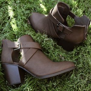 D Booties with Cross Straps, Buckle, and Zip Back